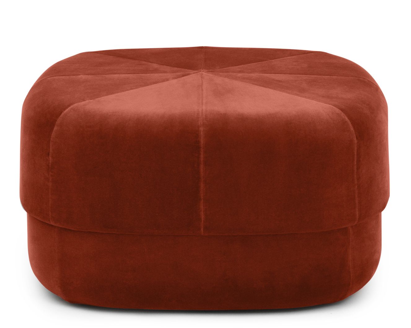 Nahaufnahme: Großer, orangeroter Circus Pouf Hocker von Normann Copenhagen.