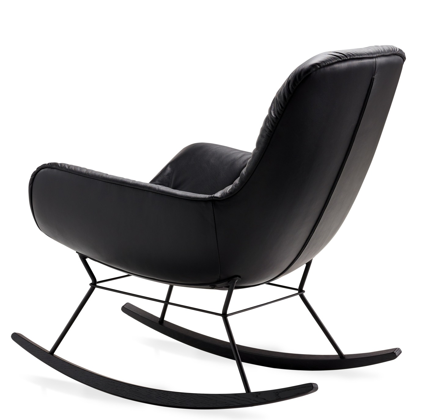 Schwarzer Leya Schaukelsessel mit Lederbezug und Kufengestell von Freifrau Manufaktur, Rückansicht. Komfortabler Lounge Chair.