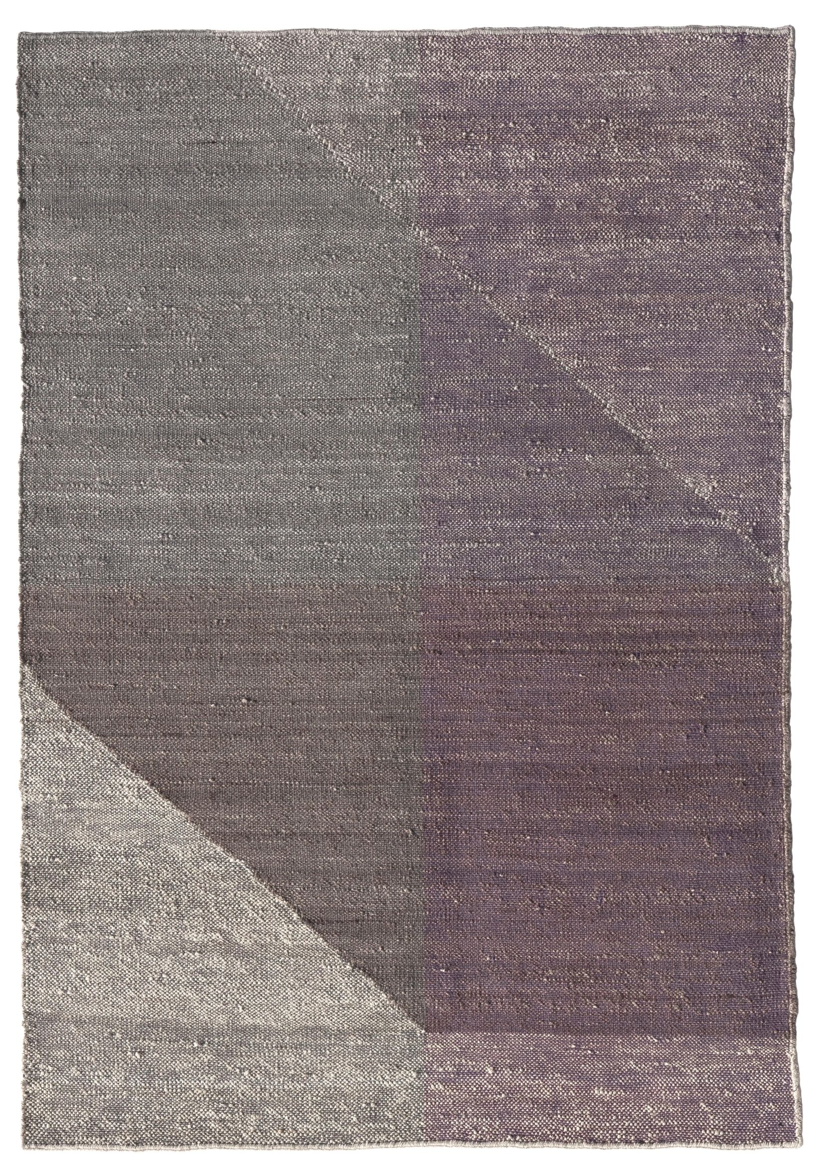 Nanimarquina Teppich Capas 4, 170x240 cm. Moderner Designer Teppich mit geometrischem Muster in Grau und Lila.