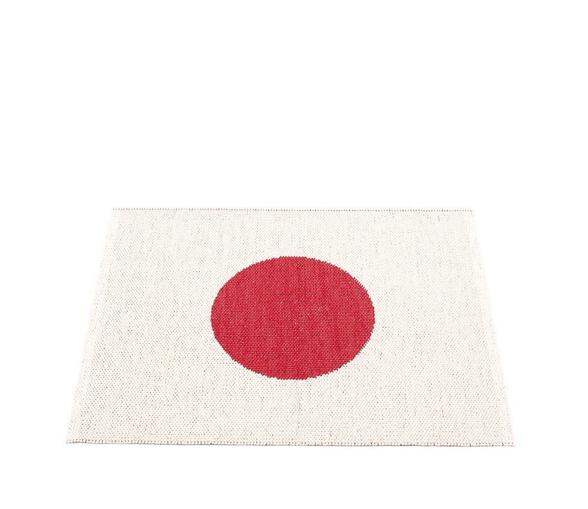 Vera Small One Pappelina Kunststoffteppich in Rot, 70x90 cm, Detailaufnahme des modernen, pflegeleichten Bodenteppichs.