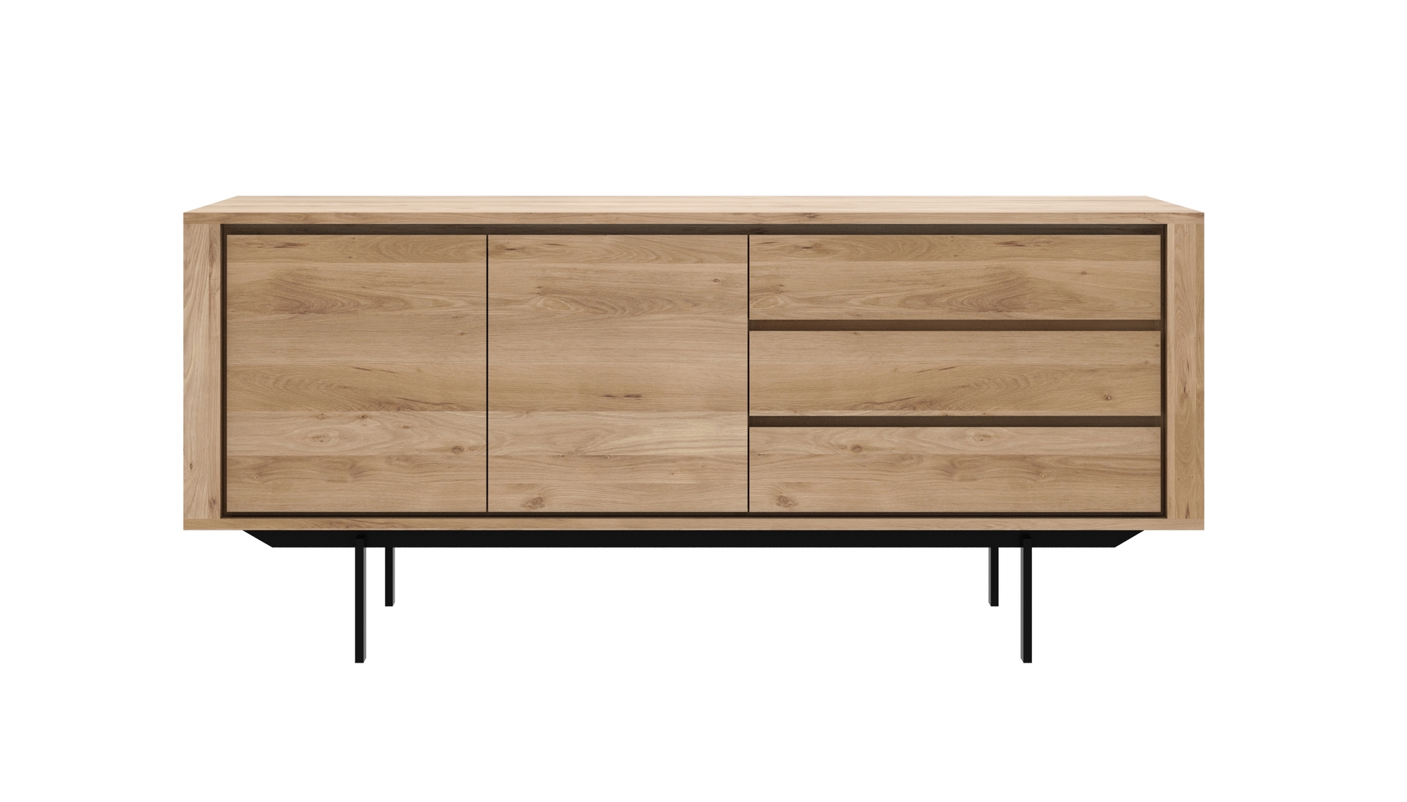 Shadow Anrichte von Ethnicraft aus Eiche mit zwei Türen und Schubladen auf schwarzen Metallfüßen.