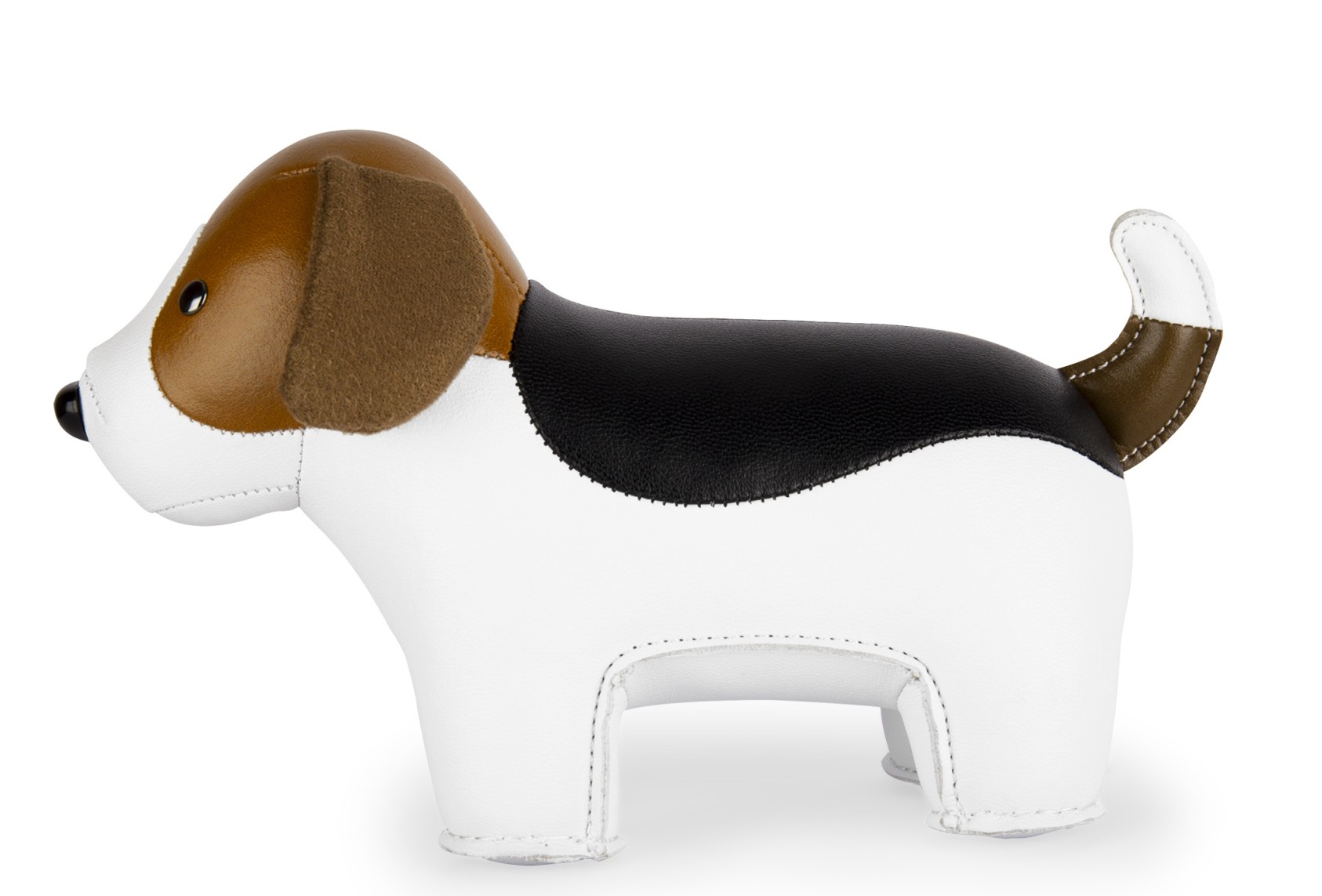 Briefbeschwerer Beagle Züny: Detailaufnahme des stehenden, dekorativen Hunde-Briefbeschwerers aus Kunstleder in Weiß, Schwarz und Braun.