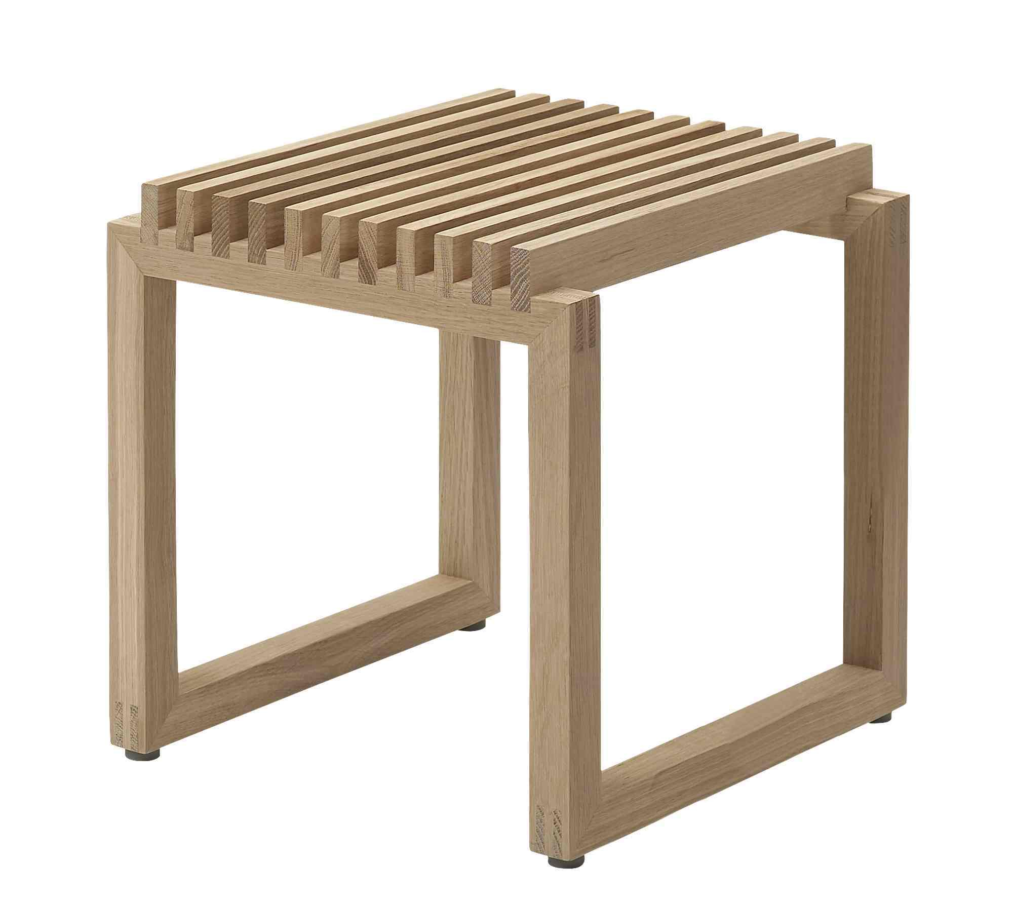 Cutter Stool Hocker Skagerak aus Eiche, minimalistisches Design mit Lattenrost Sitzfläche. Moderner Hocker.