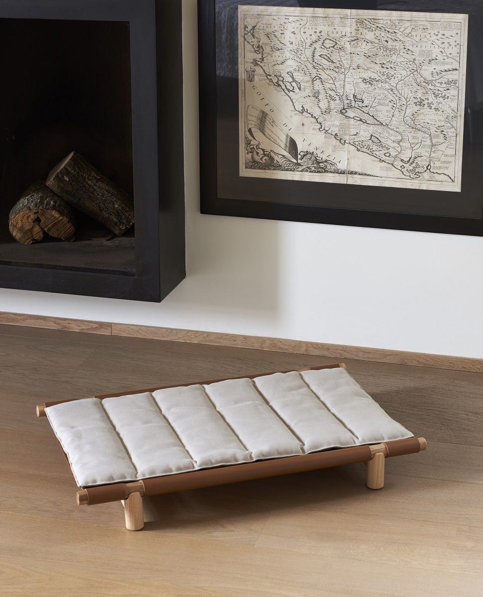 Kissen mit Bezug für Berberé Transportable Hundebett von Opinion Ciatti, modernes Design, helles Polster.