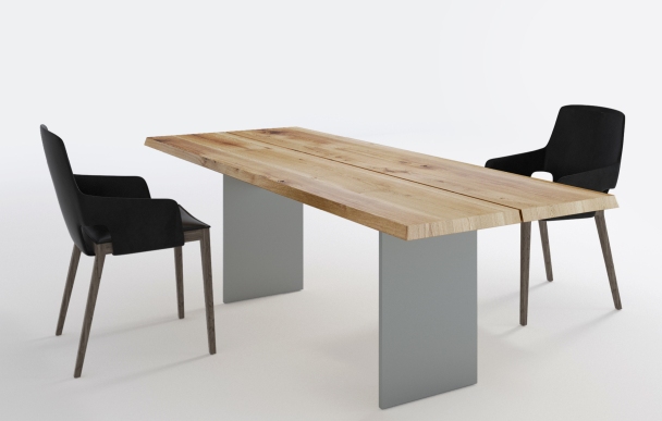 Natt Esstisch Trebord mit Holzplatte und grauen Metallbeinen, umgeben von zwei schwarzen Stühlen.