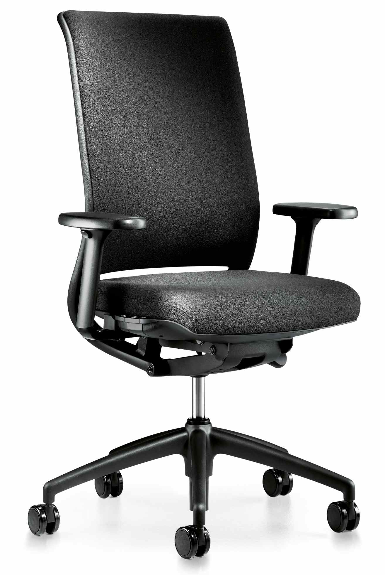 Schwarzer Interstuhl Hero Bürostuhl mit mittelhoher Rückenlehne, Polsterung und Armlehnen auf Rollen. Ergonomischer Drehstuhl.