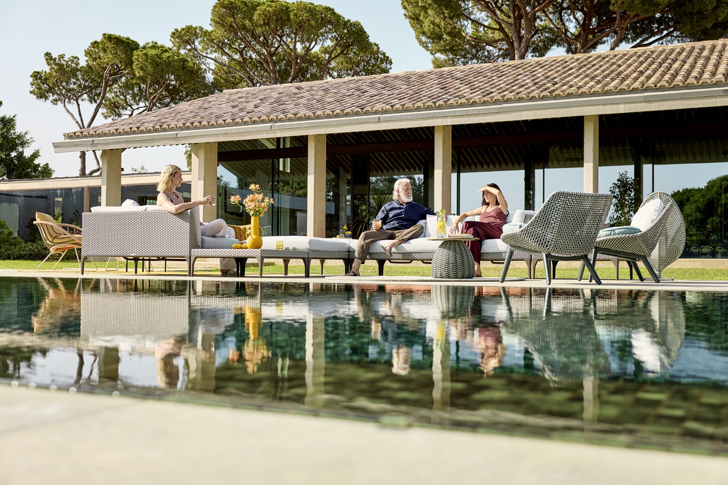 Mbrace Outdoor Club Chair Sessel Dedon