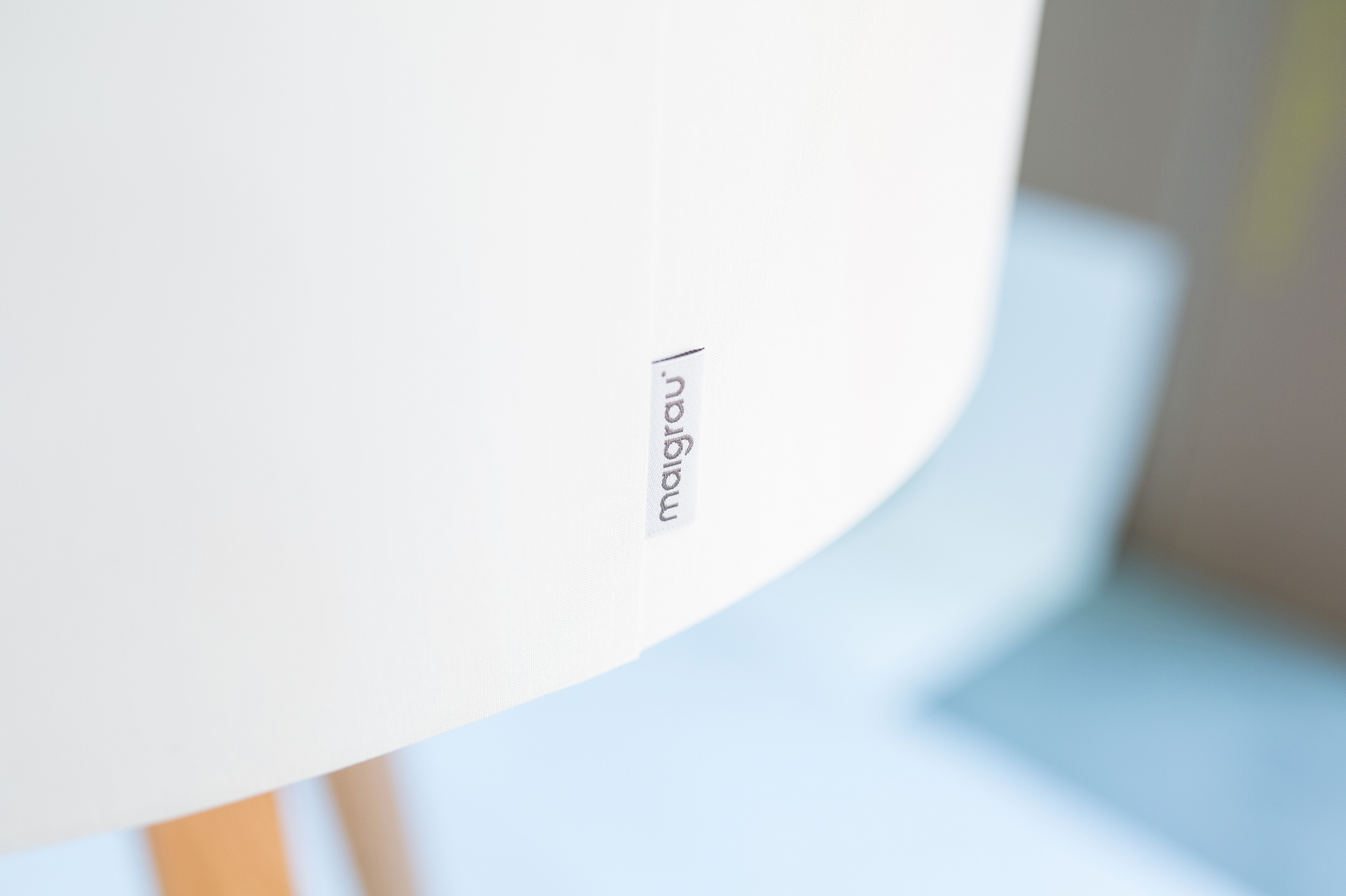 Luca Stand little Tischleuchte Eiche natur/weiß Maigrau