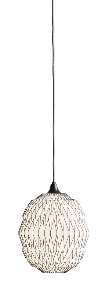 CALEO Le Klint Pendelleuchte mit geometrischem Lampenschirm und grauem Kabel. Design Lampe.