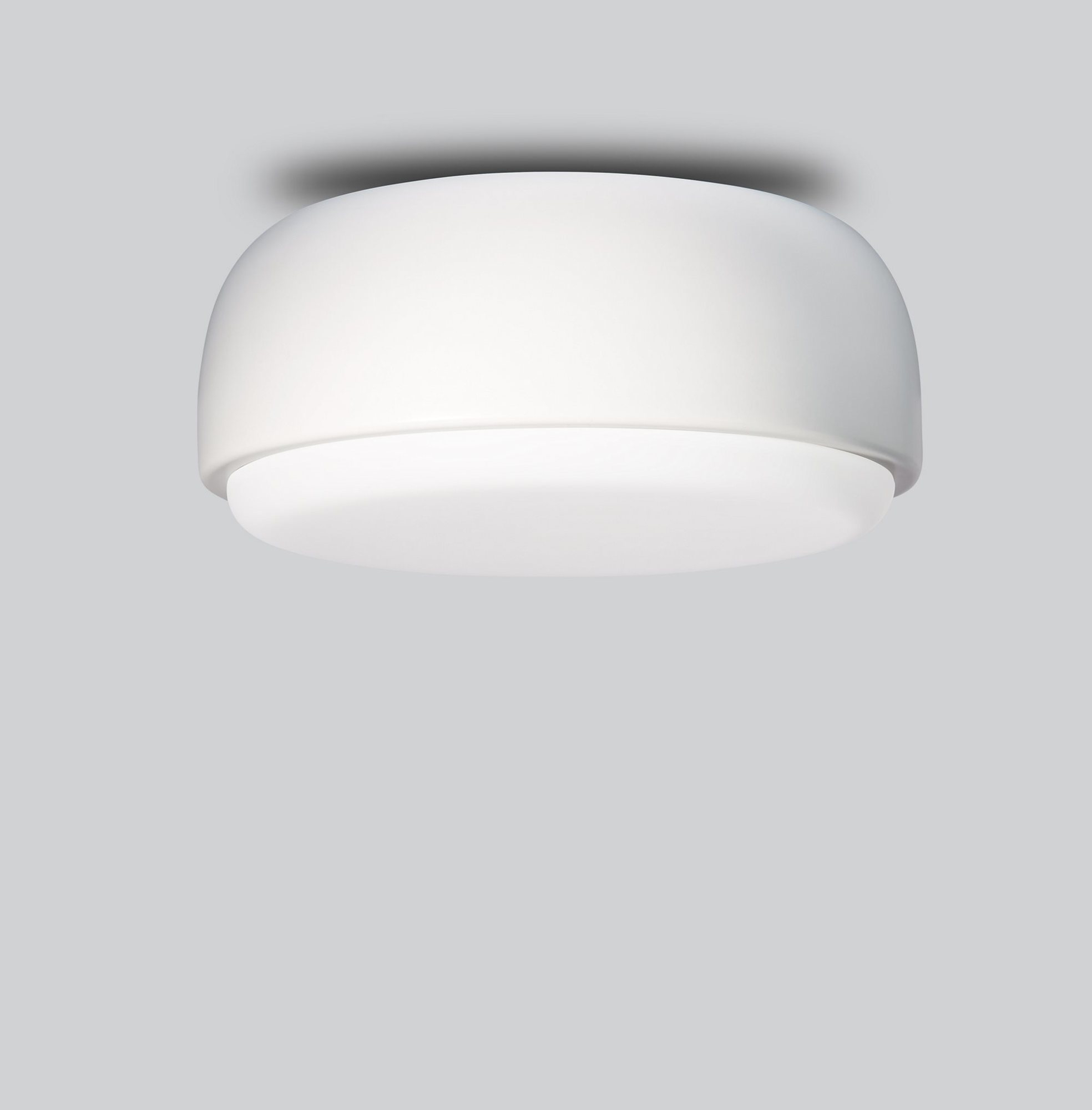 Over Me Wand- und Deckenleuchte Ø30 cm weiß Northern