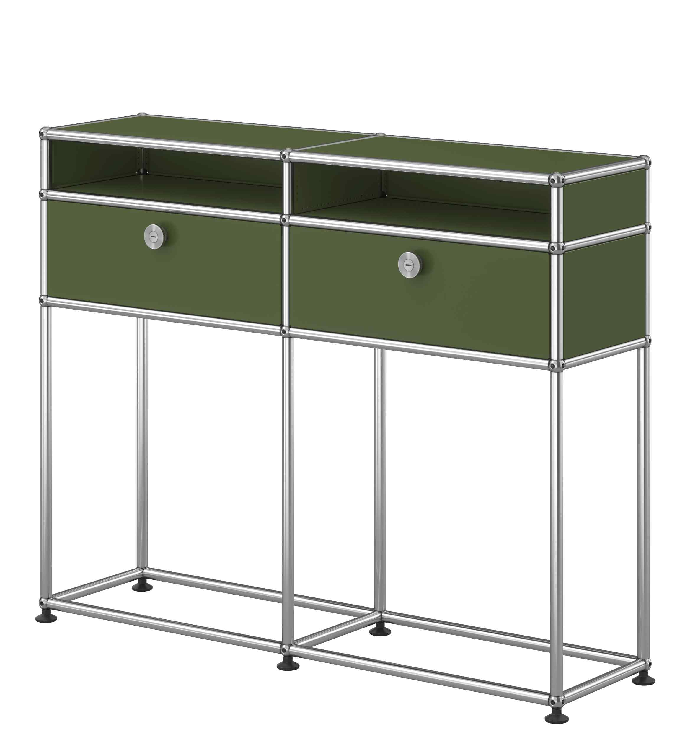 USM Haller Sideboard in Olivgrün mit zwei Schubladen und verchromtem Stahlrohrgestell für modernes Wohnen.