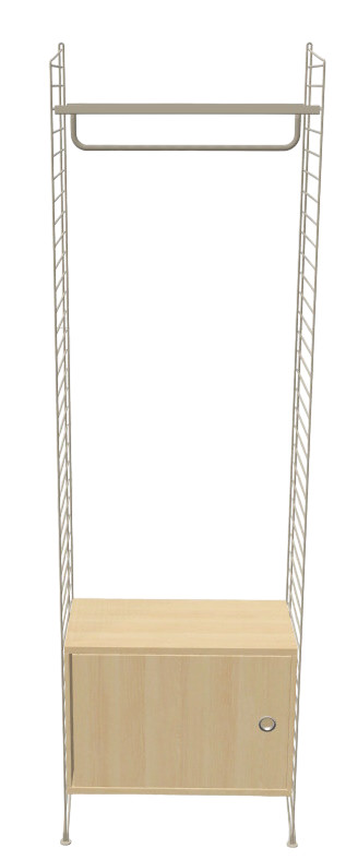Flur String Regal mit Kleiderstange und Schrank, modernes Flurmöbel zur Wandmontage.
