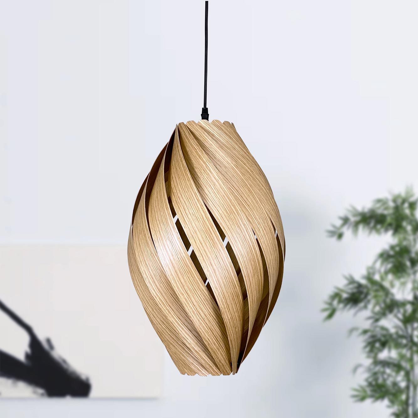 Ardére Hängeleuchte aus Eiche, rundlich, spiralförmiges Design, moderne Pendelleuchte für Wohnzimmer und Esszimmer.
