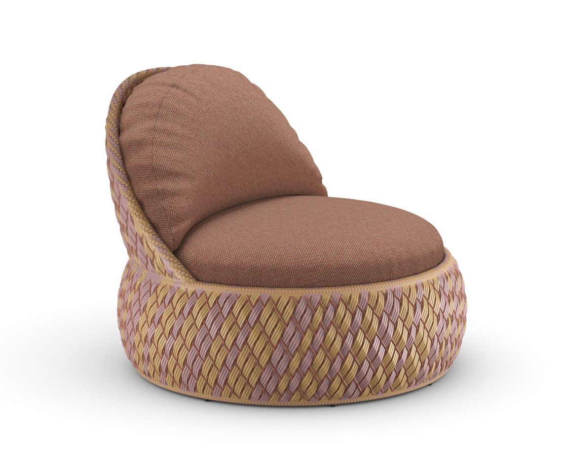 Dala Lounge Chair von Dedon mit braunem Polster, geflochtene Optik für Garten und Terrasse.