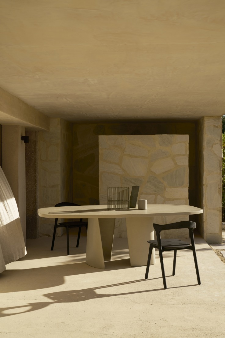 Canyon Outdoor Esstisch Beton Ethnicraft