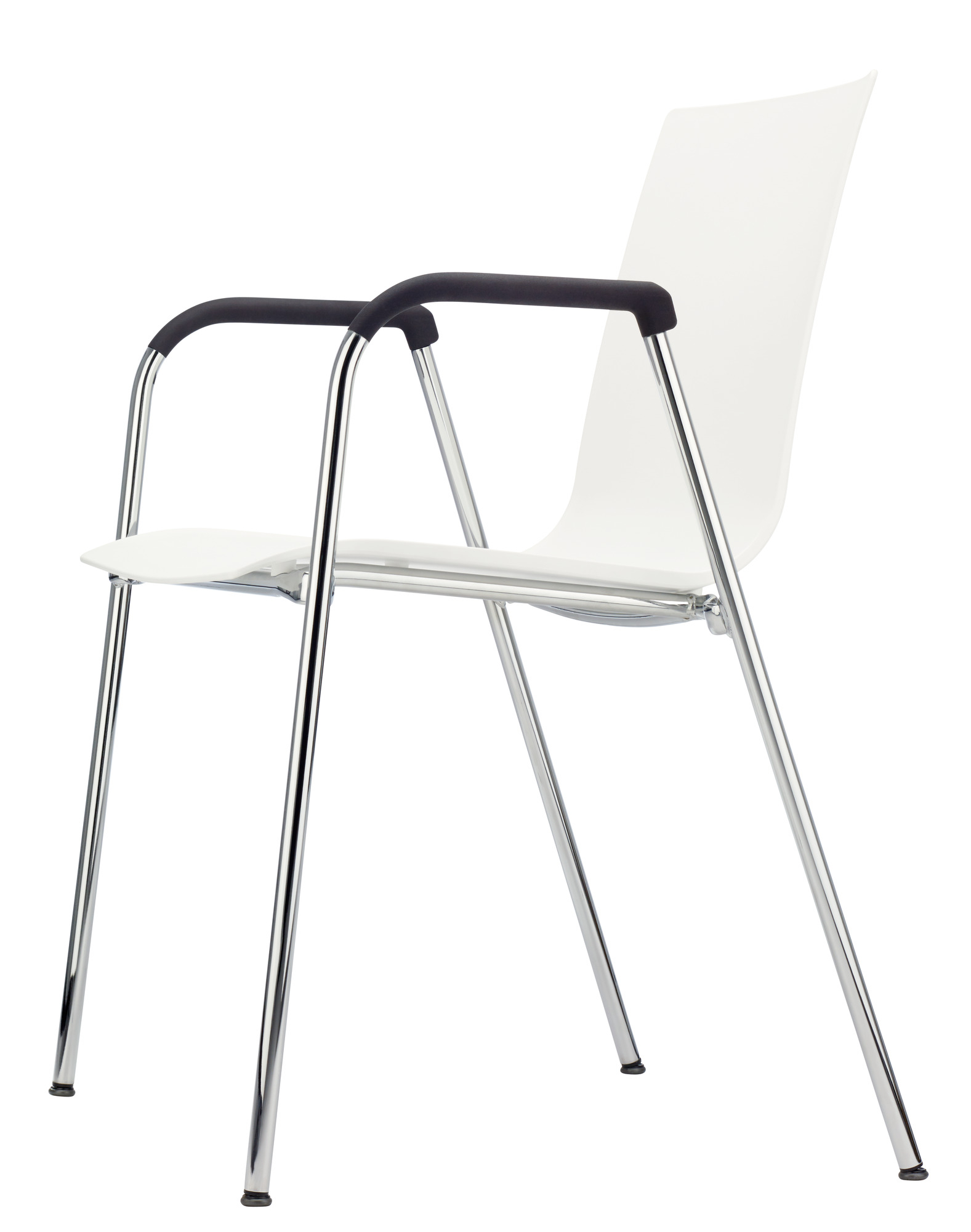 Weißer Thonet Stuhl S 260 F mit Armlehne und verchromtem Stahlrohrgestell für Büro und Wohnbereich.