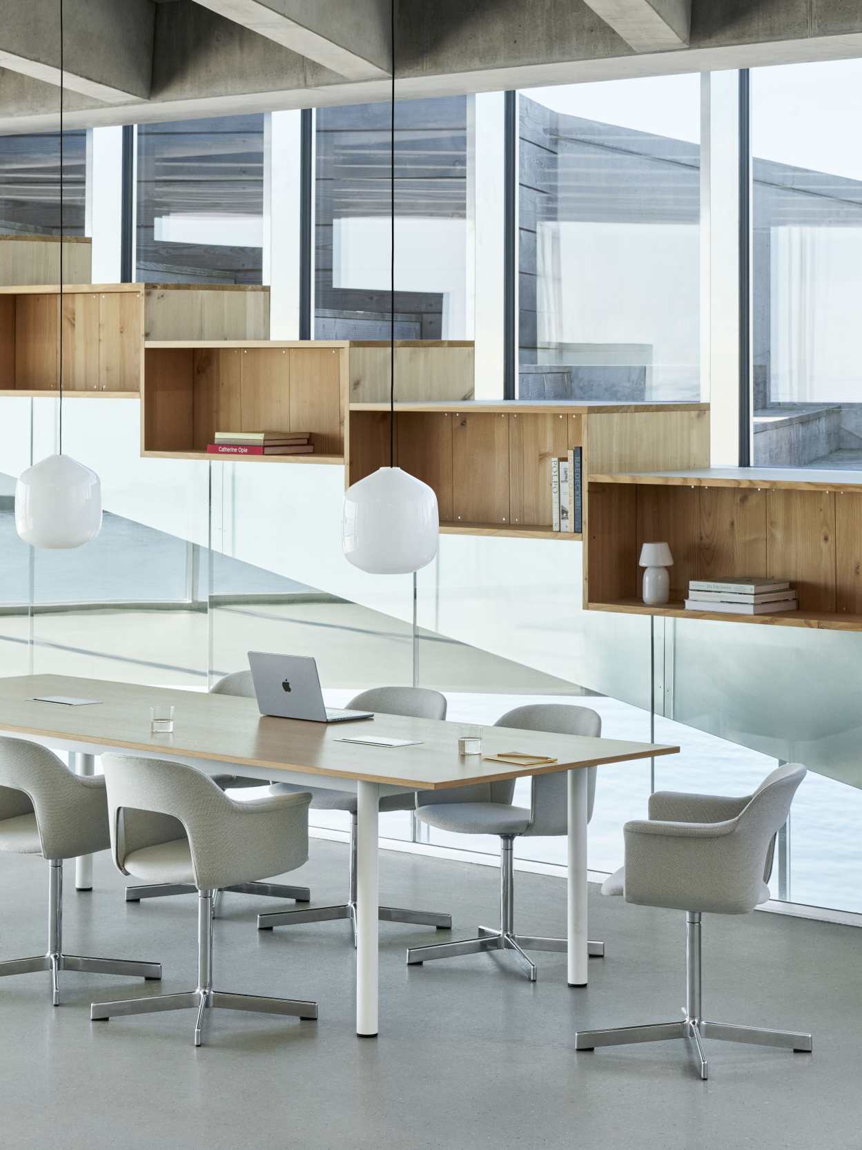 Annex Table Overhang Esstisch Hay