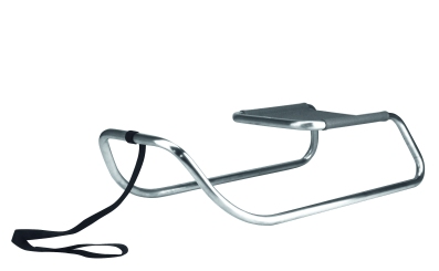 S 333 Thonet Schlitten Limited Edition: Moderner Stahlrohrschlitten mit schwarzem Gurt und Sitzfläche.