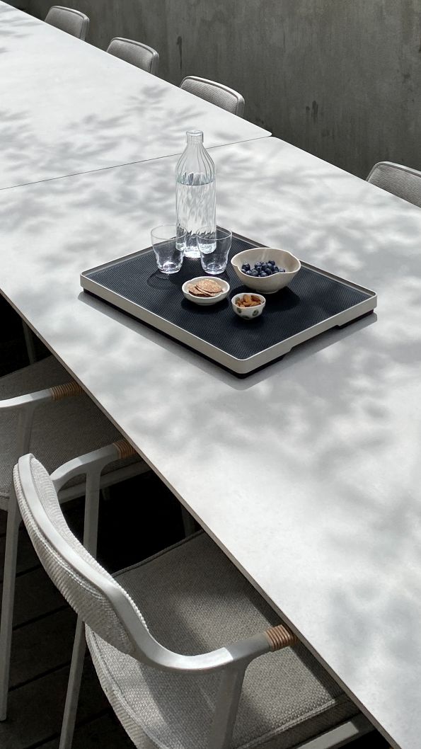 Outdoor Open-Air Tray Tisch Vipp