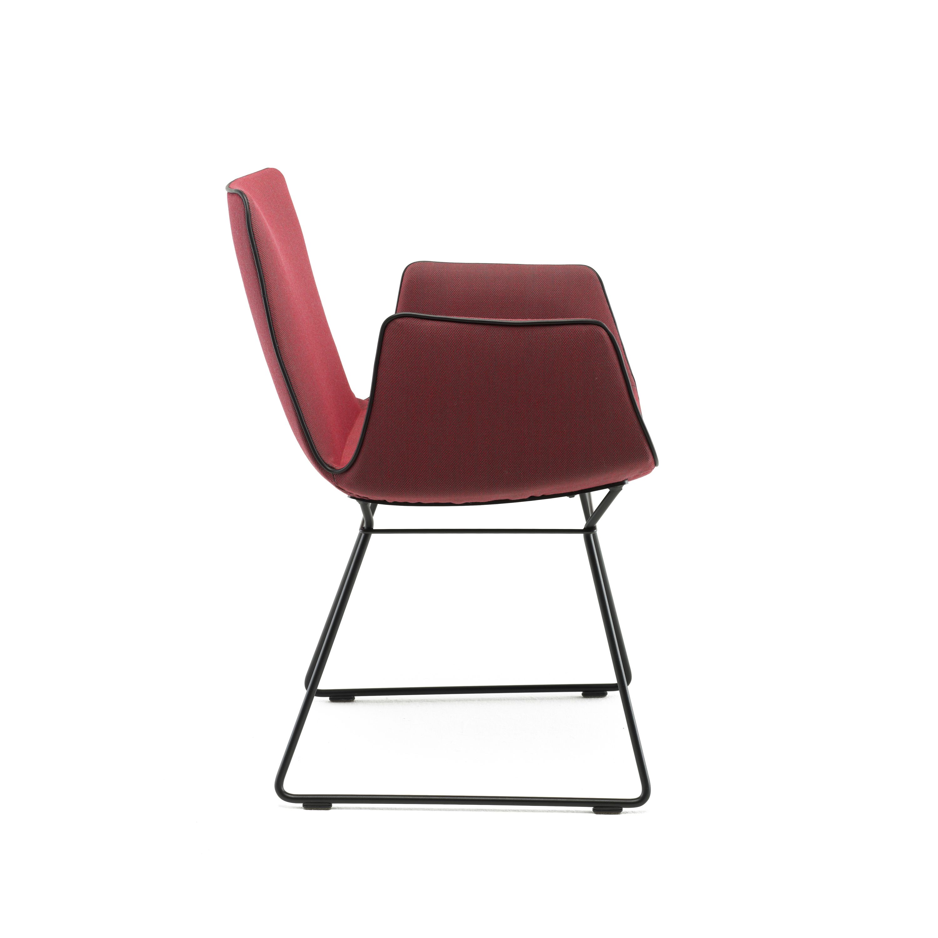 Amelie Armlehnstuhl hohe Armlehnen Freifrau Manufaktur