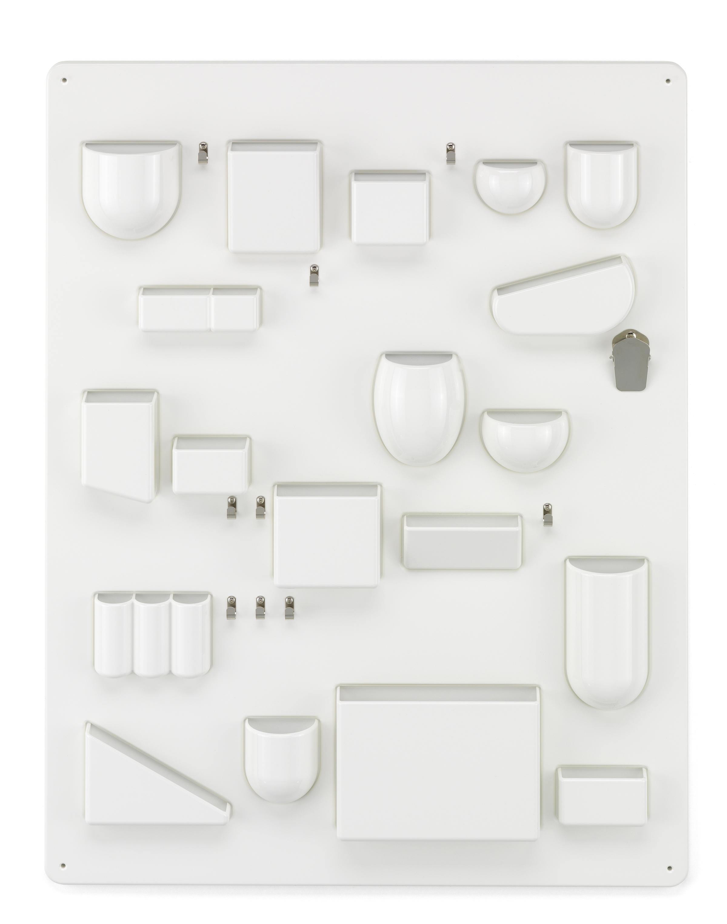 Weißes Uten.Silo Wand-Ordnungssystem von Vitra mit verschiedenen Behältern und Fächern zur Aufbewahrung und Organisation von Büroartikeln.