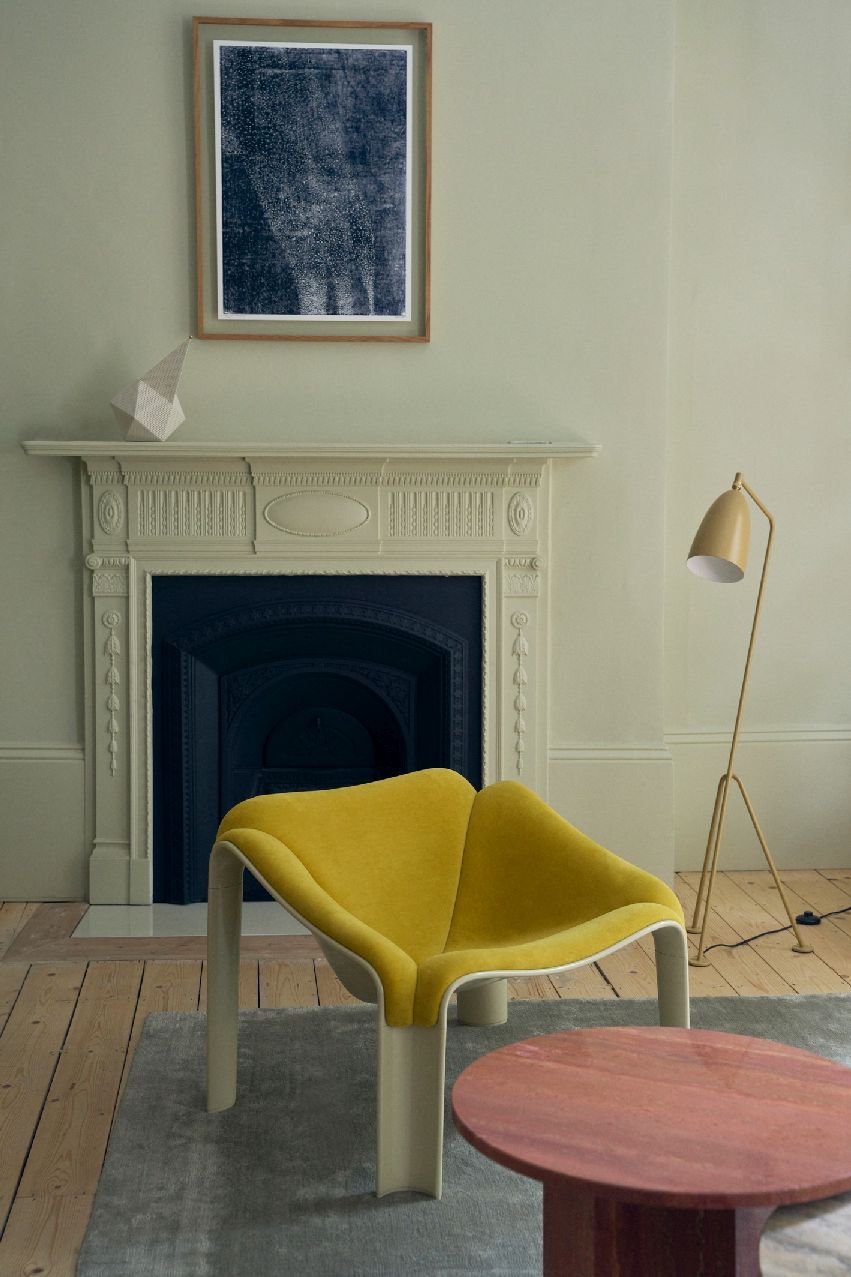 F300 Lounge Chair Sessel Gubi