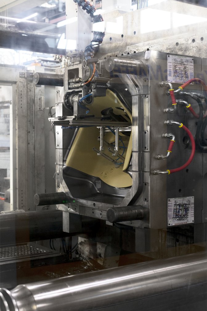 Layout Armchair 214 Armlehnstuhl Hay