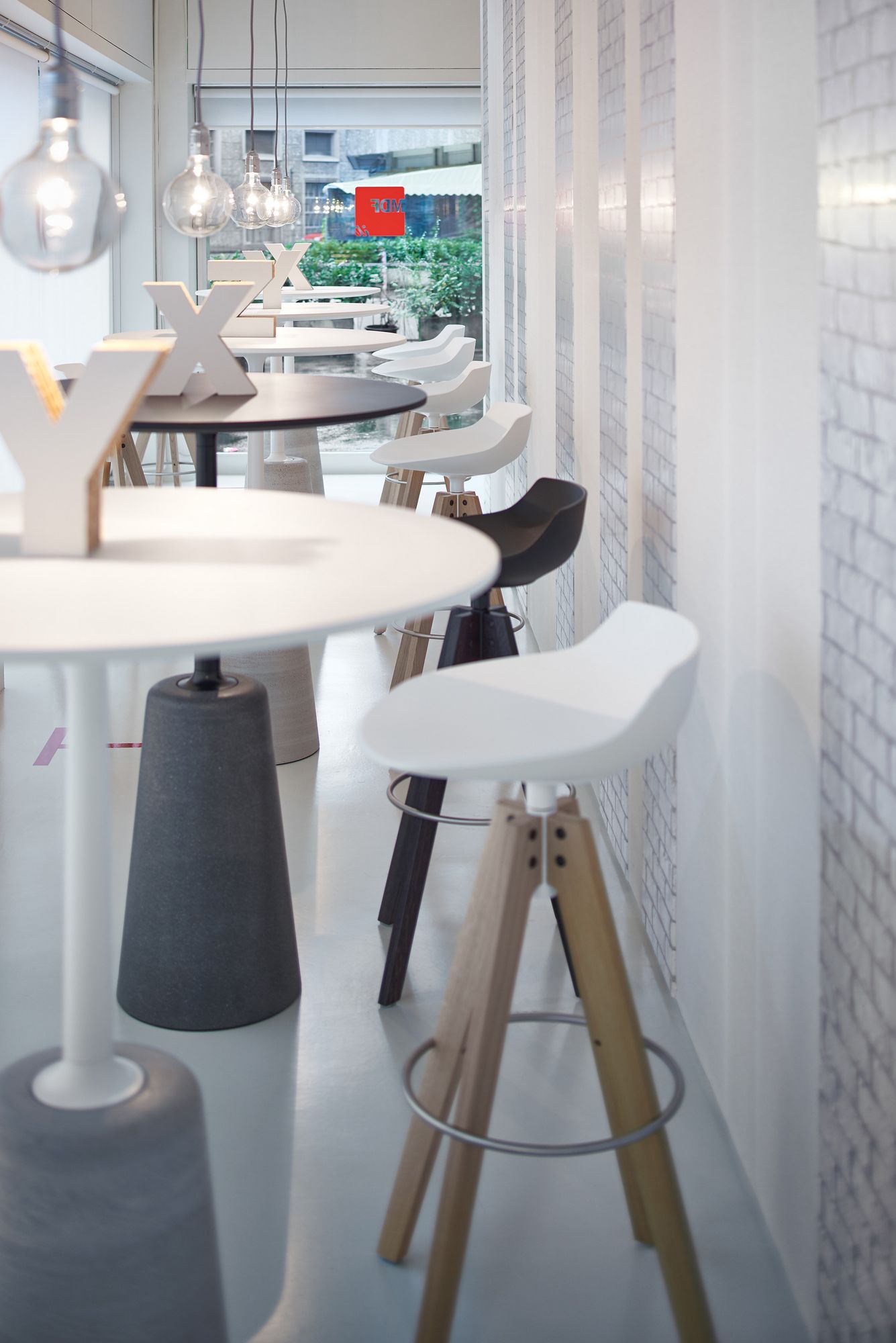 Flow Stool VN Hocker / Barhocker MDF Italia