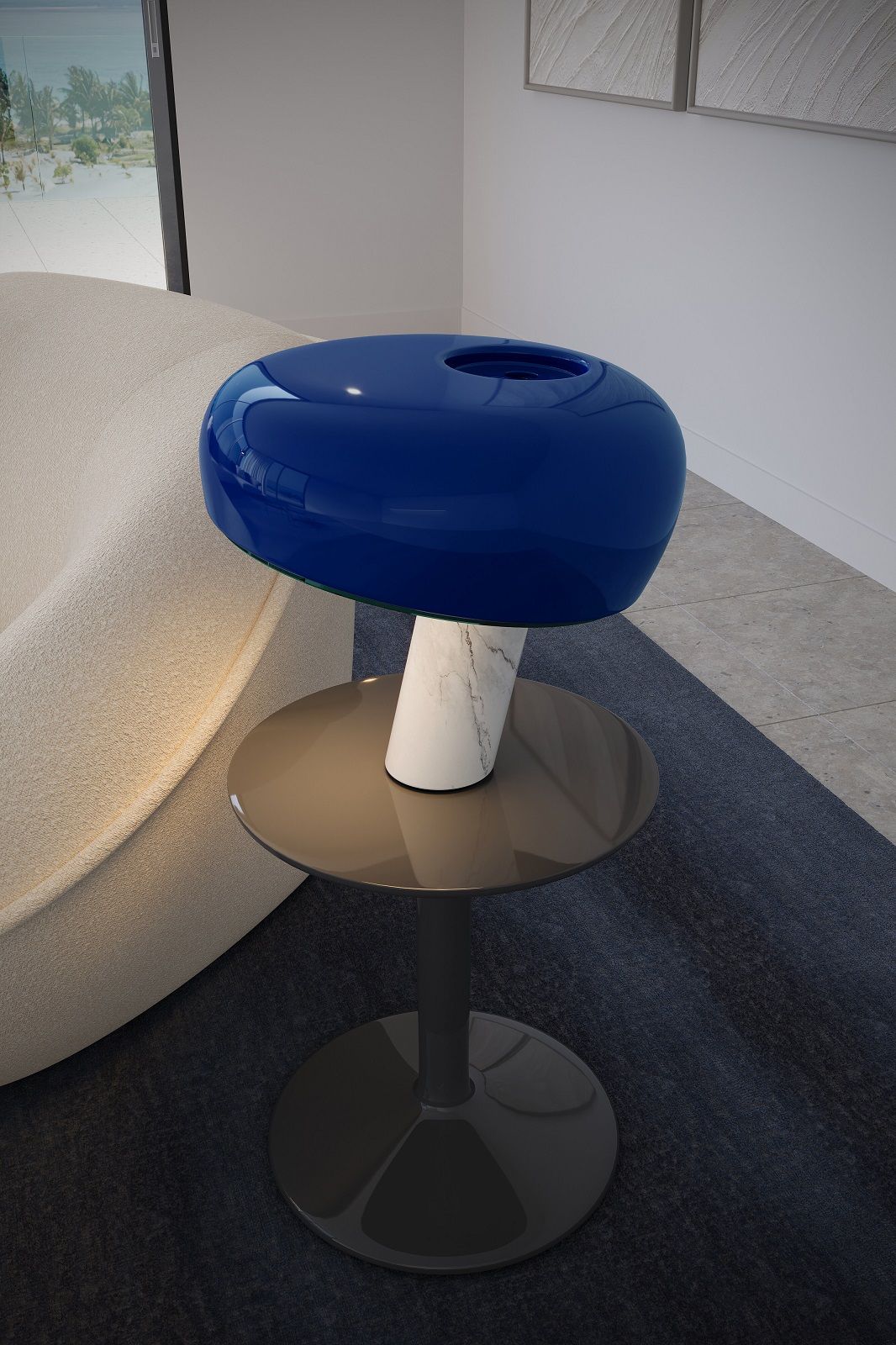 Blaue Snoopy Tischleuchte von Flos auf einem Beistelltisch, moderne Innenraumbeleuchtung.