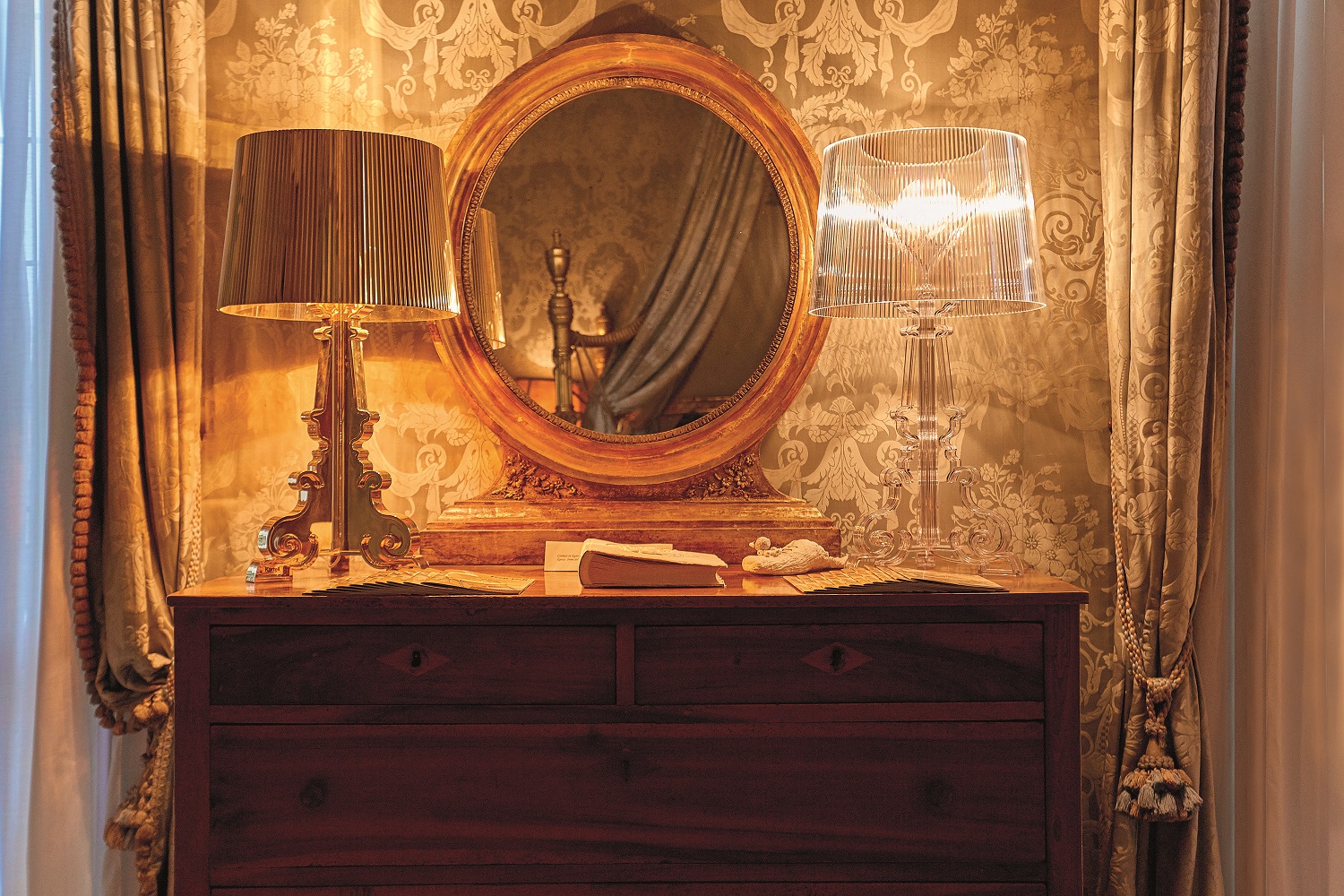 Bourgie Tischleuchte vielfarbig titan Kartell