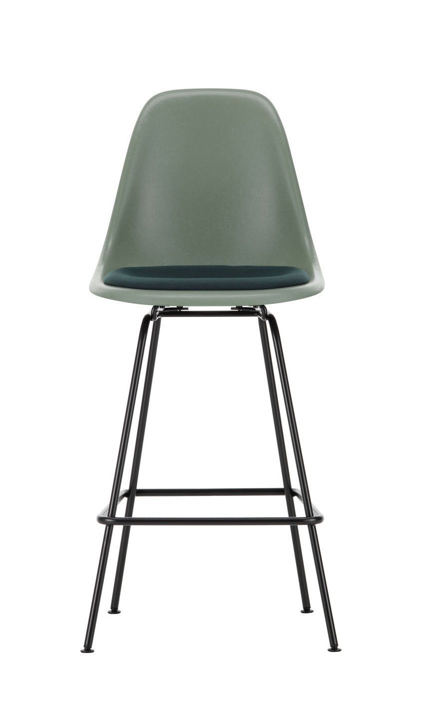Eames Fiberglass Bar Stool Medium Barhocker mit Sitzpolster Vitra