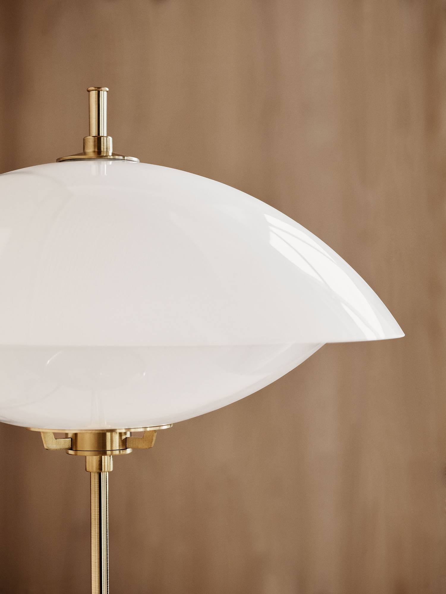 Clam Table lamp Tischleuchte Fritz Hansen