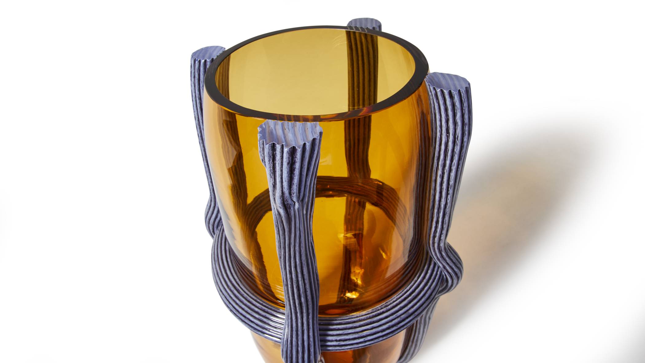 Sestiere Vase von Cassina, 37 cm hoch. Dekorative Glasvase mit blau-grauen Akzenten.