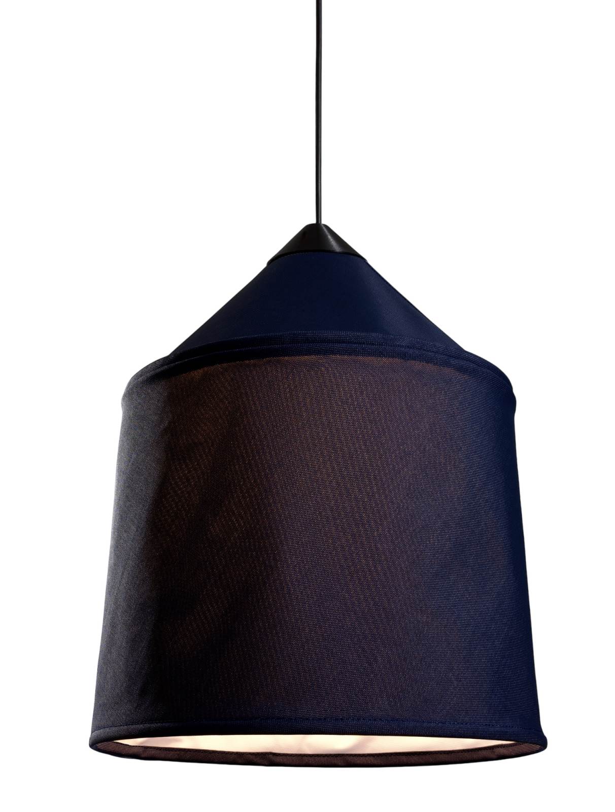 Blaue Jaima Pendelleuchte von Marset für den Außenbereich. Moderne Hängelampe mit Textilschirm.