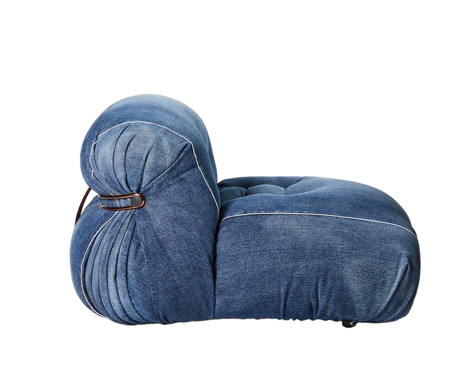 Soriana Sessel in Denim von Cassina, moderner Design-Sessel mit Jeansbezug für Wohnzimmer.
