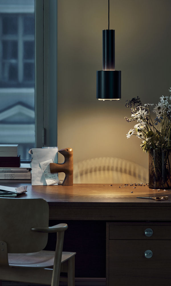 A110 Pendelleuchte Hand Grenade Artek