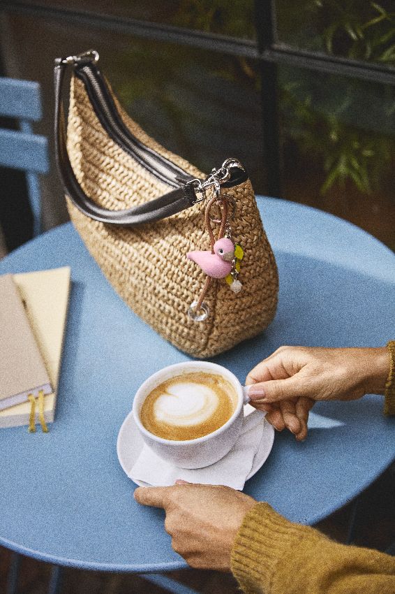 Vogel Rosa Schlüsselanhänger silberfarbenes Metall mit Naturleder Kay Bojesen