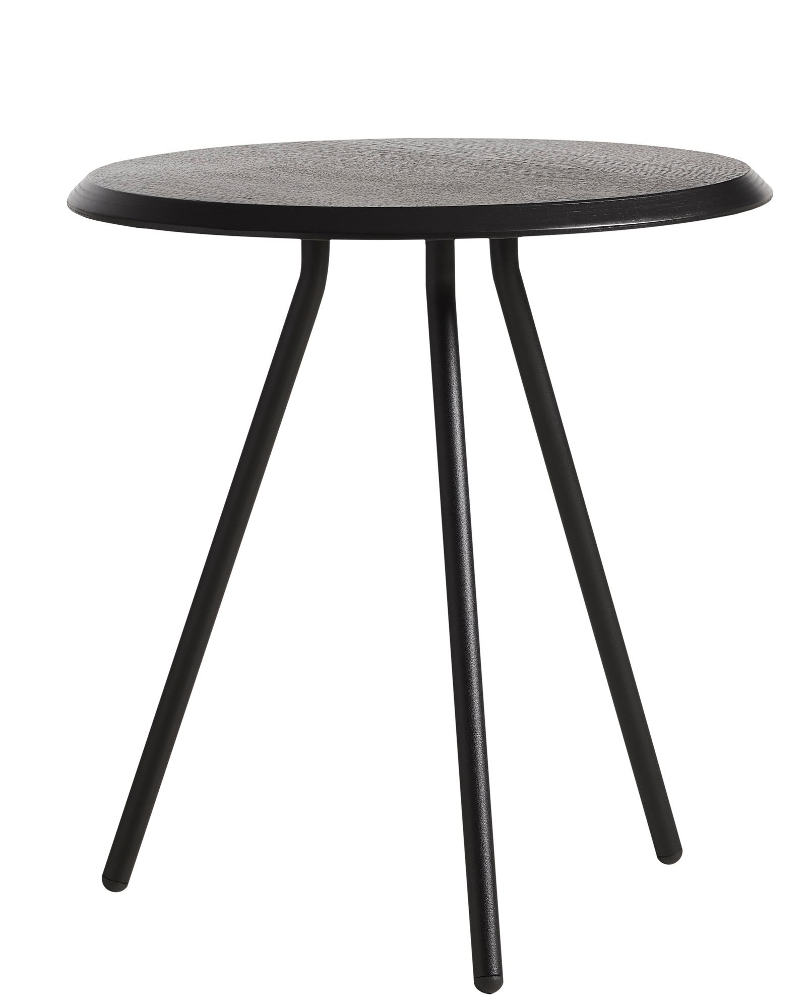 Schwarzer Soround Beistelltisch von Woud mit runder Eichenplatte und filigranem, dreibeinigem Gestell.