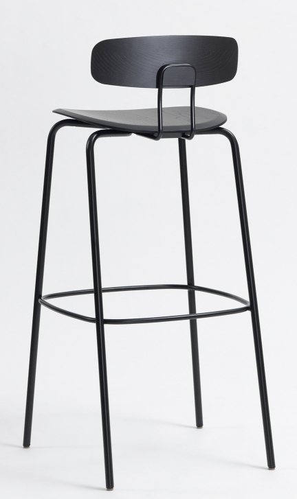 Schwarzer Okito Barstool Barhocker mit Rückenlehne und Fußstütze, modernes Design für Küche oder Bar.