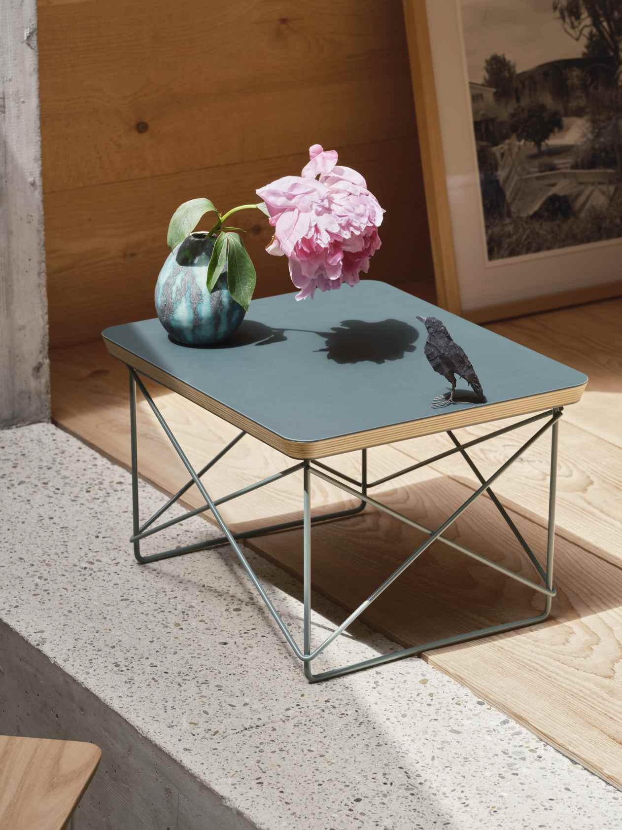 Occasional Table LTR Beistelltisch Linoleum Smoke blue Vitra 