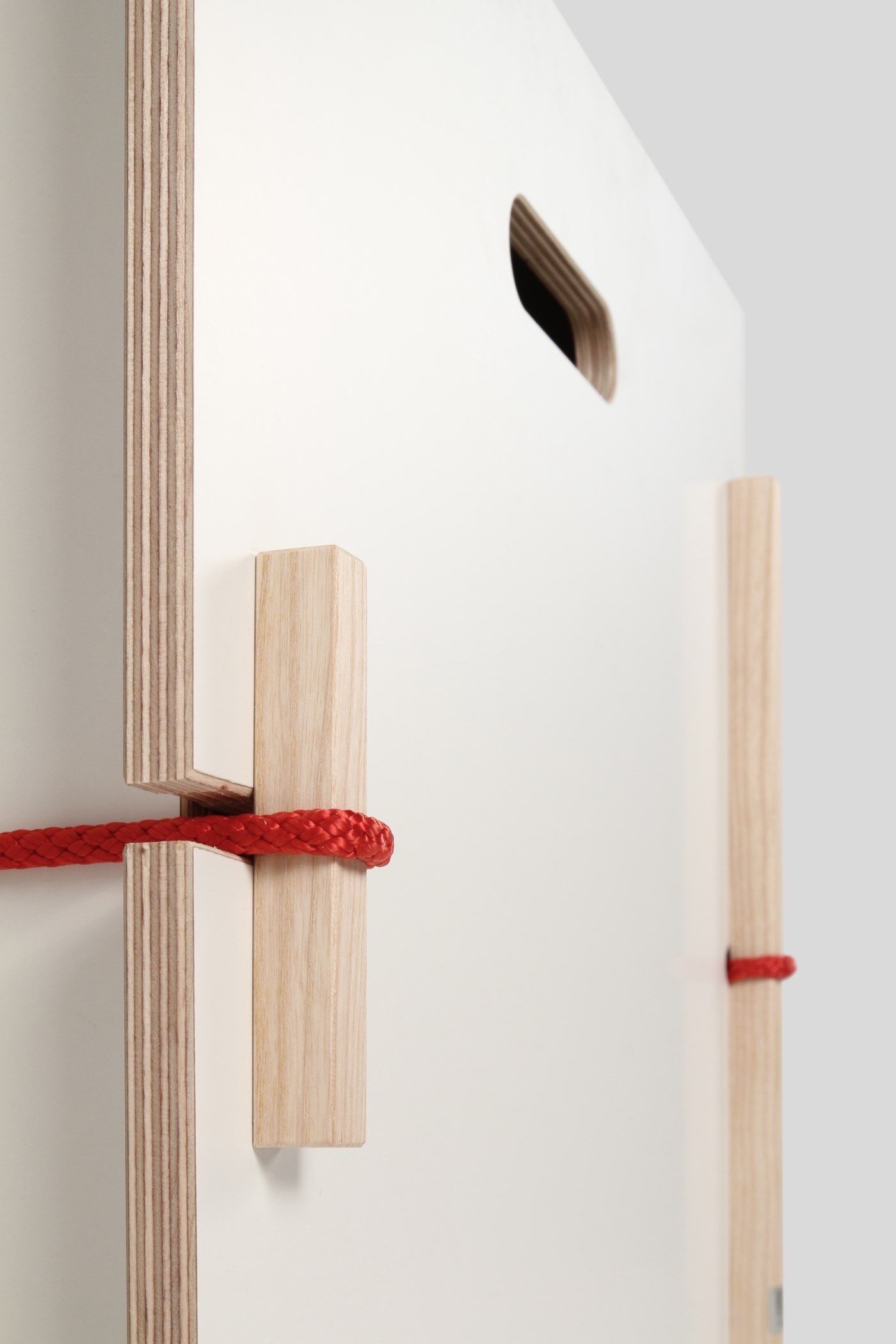 Trude Nils Holger Moormann