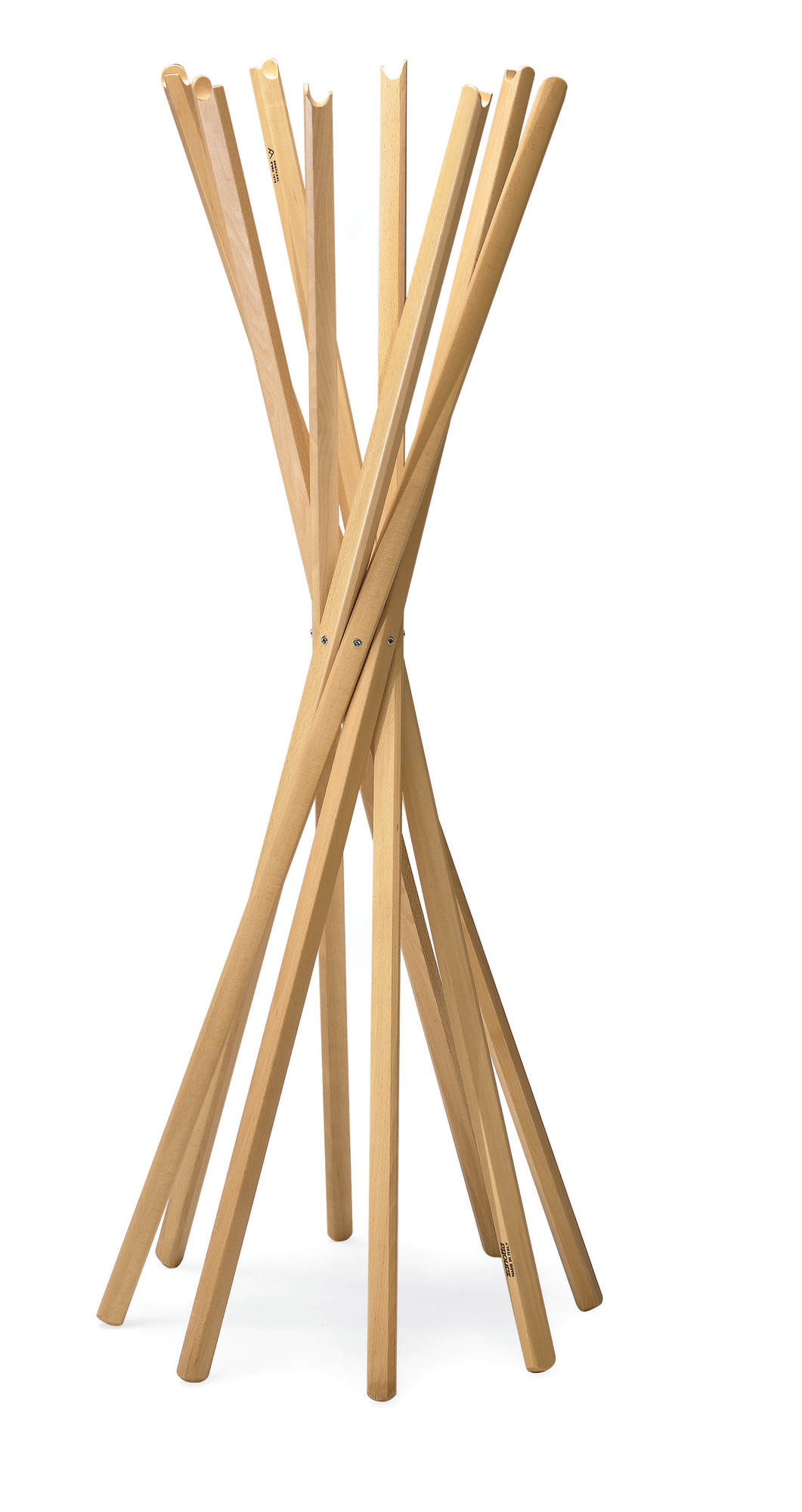 Sciangai Kleiderständer aus hellem Eschenholz von Zanotta, modernes Design für Flur und Garderobe.