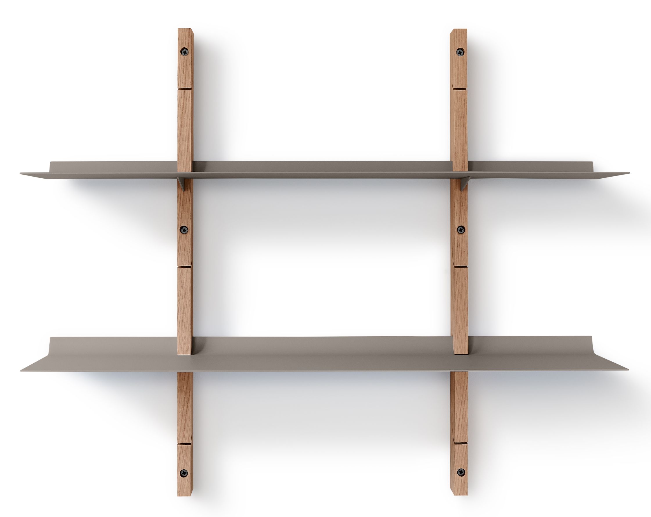Smile Regal Set Eiche Eva Solo mit zwei grauen Regalböden und Eichenholz-Halterungen.