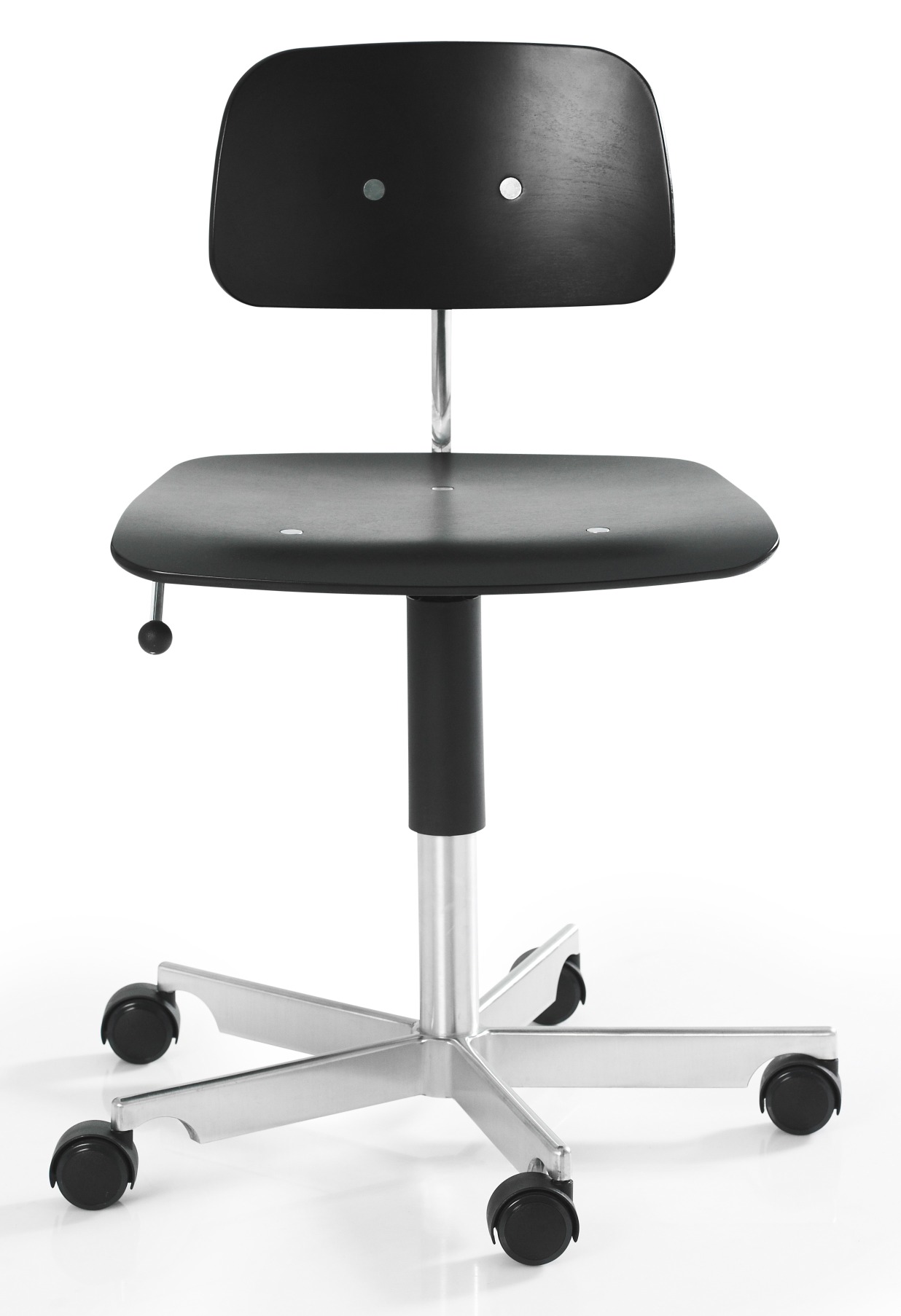 Schwarzer Kevi Drehstuhl mit Rollen und Rückenlehne, ideal für Büro und Arbeitszimmer.