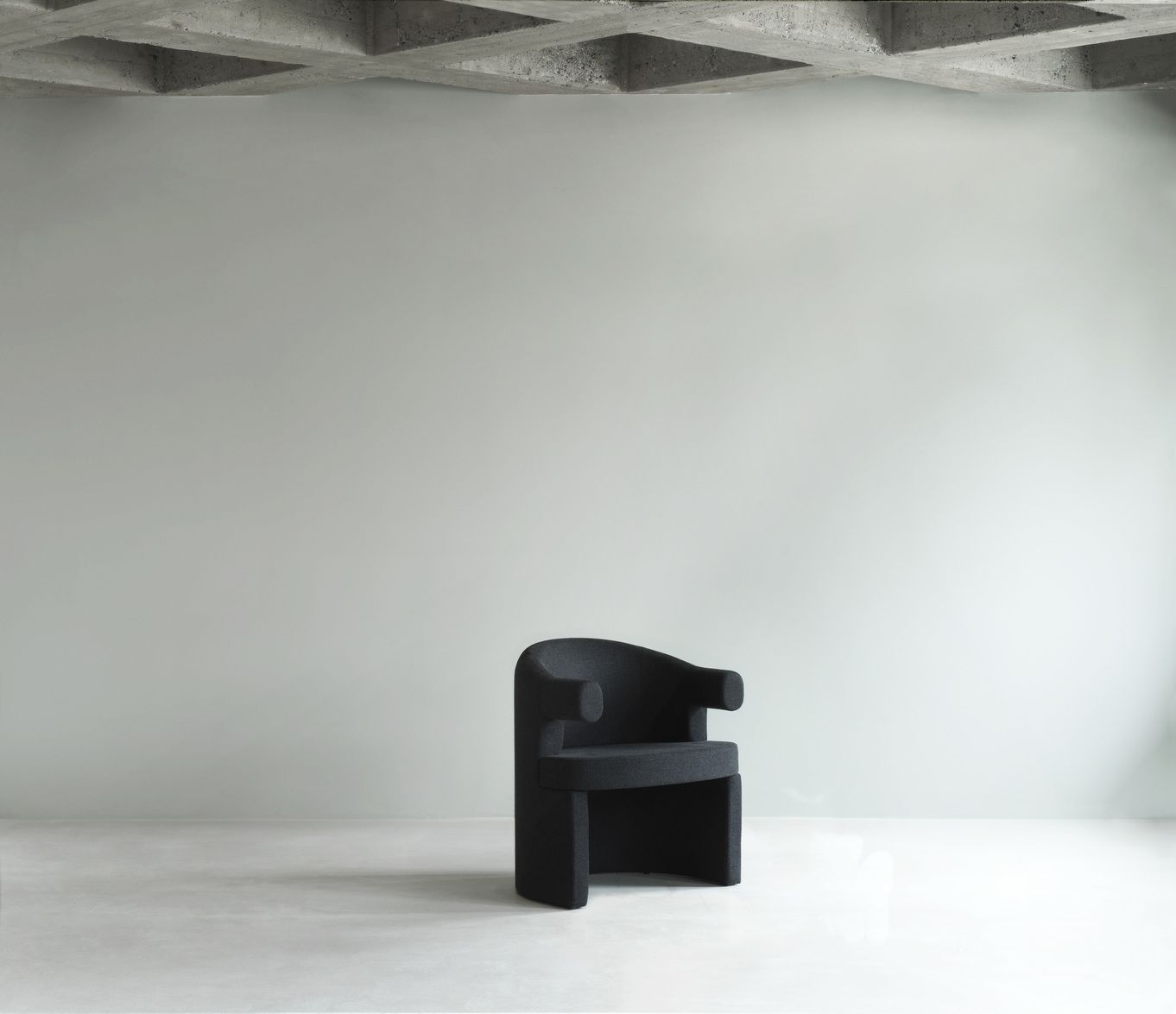 Schwarzer Burra Chair Stuhl von Normann Copenhagen, moderner Sessel für Wohnzimmer und Büro.