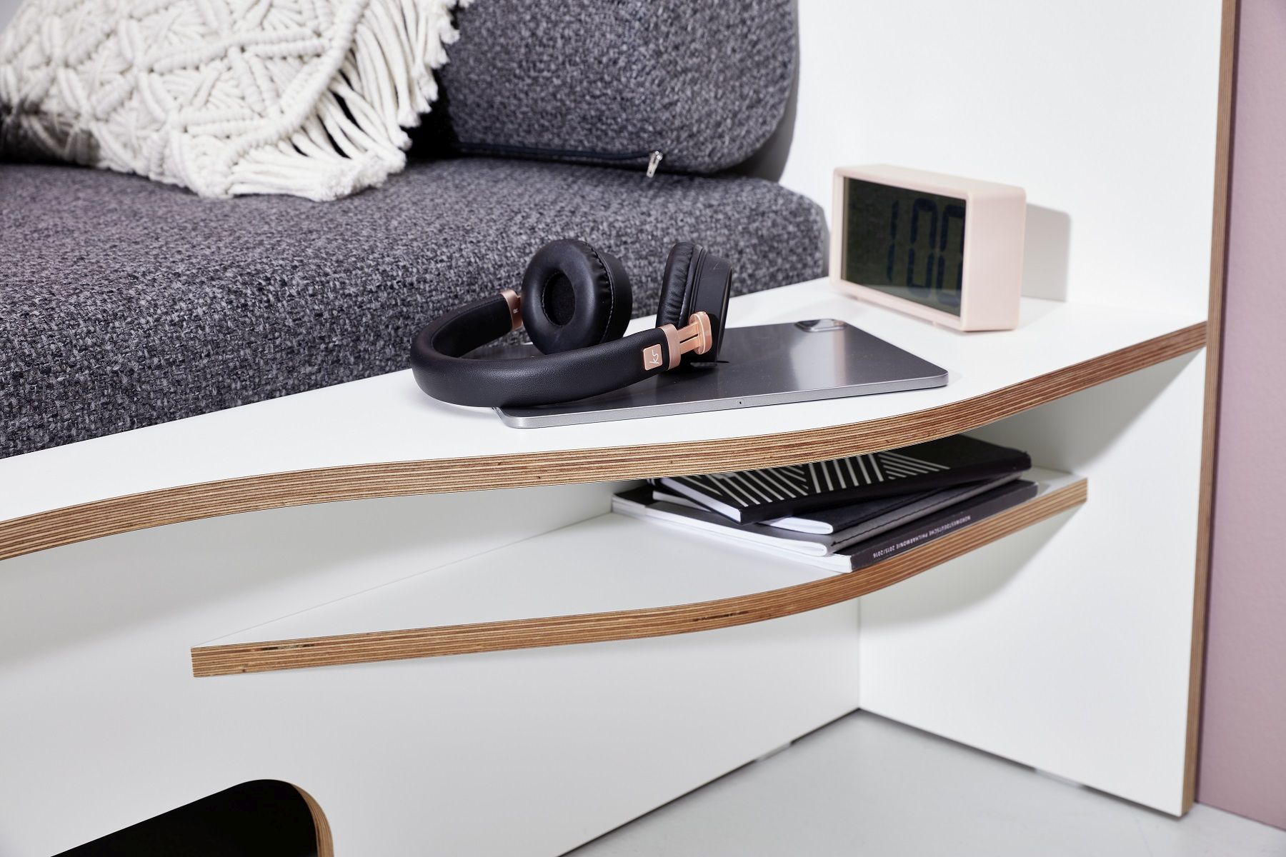 Plane Einzelbett Links Müller Möbelwerkstätten