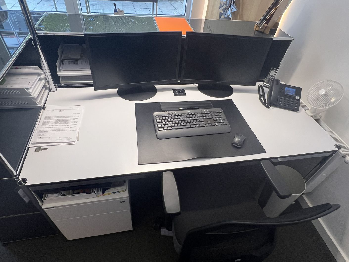 USM Haller Theke AUSSTELLUNGSSTÜCK / GEBRAUCHTMÖBEL