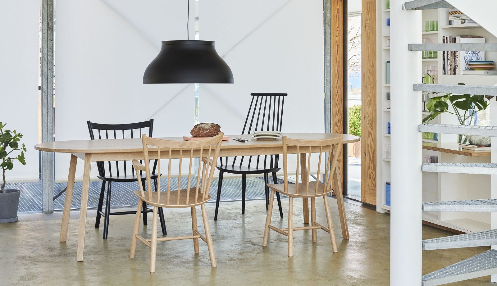 Triangle Leg Table Esstisch Hay