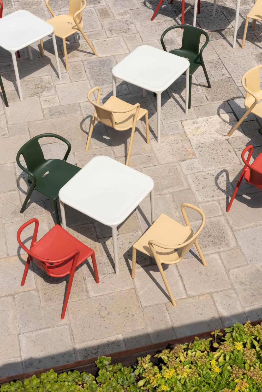 Air Armchair Indoor/Outdoor Stuhl mit Armlehnen Magis