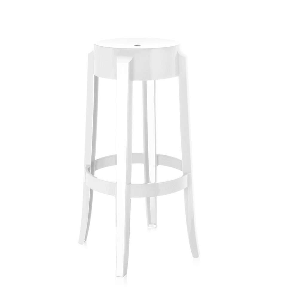 Weißer Charles Ghost Hocker von Kartell, moderner Barhocker aus transparentem Kunststoff für Küche oder Bar.